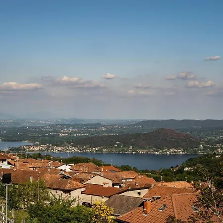Tra Maggiore E D'orta Acqua Colazza