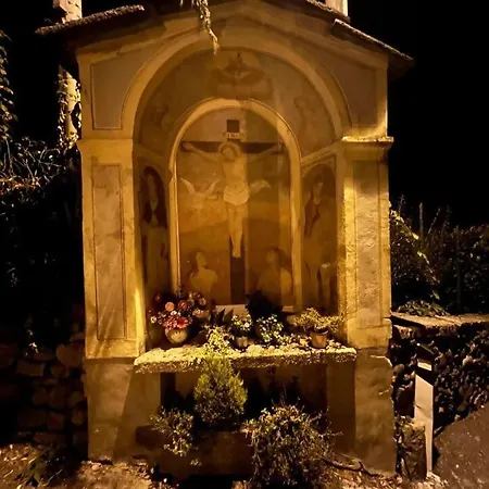 Tra Maggiore E D'orta Acqua