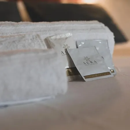 Tra Maggiore E D'orta Acqua *