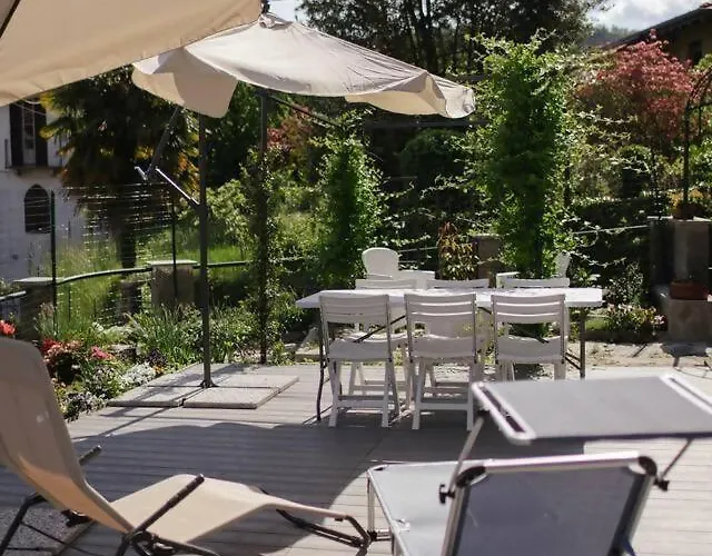 Tra Maggiore E D'orta Acqua 콜라자