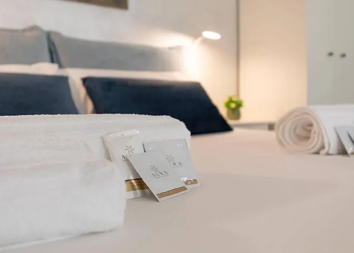 Tra Maggiore E D'orta Acqua 아파트 콜라자