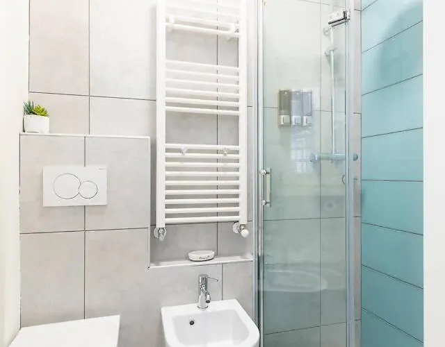 Tra Maggiore E D'orta Acqua Colazza