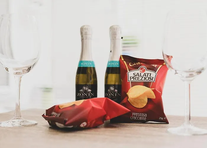 Tra Maggiore E D'orta Acqua